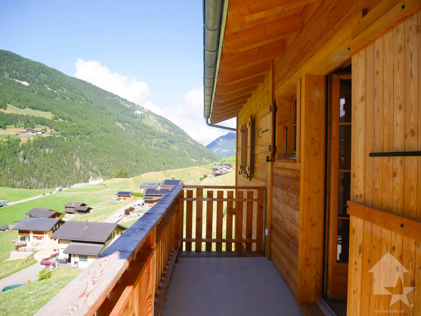 Outstanding new chalet in Liddes Top sunshine and beautiful view - Photo 16 of 28