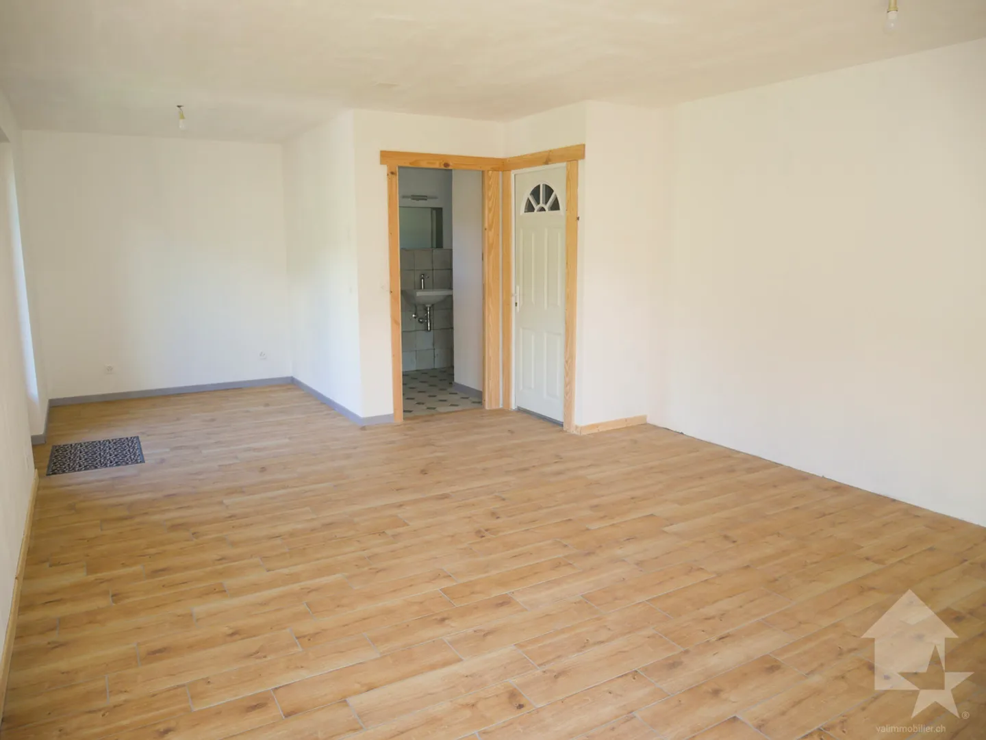 Outstanding new chalet in Liddes Top sunshine and beautiful view - Photo 19 of 28