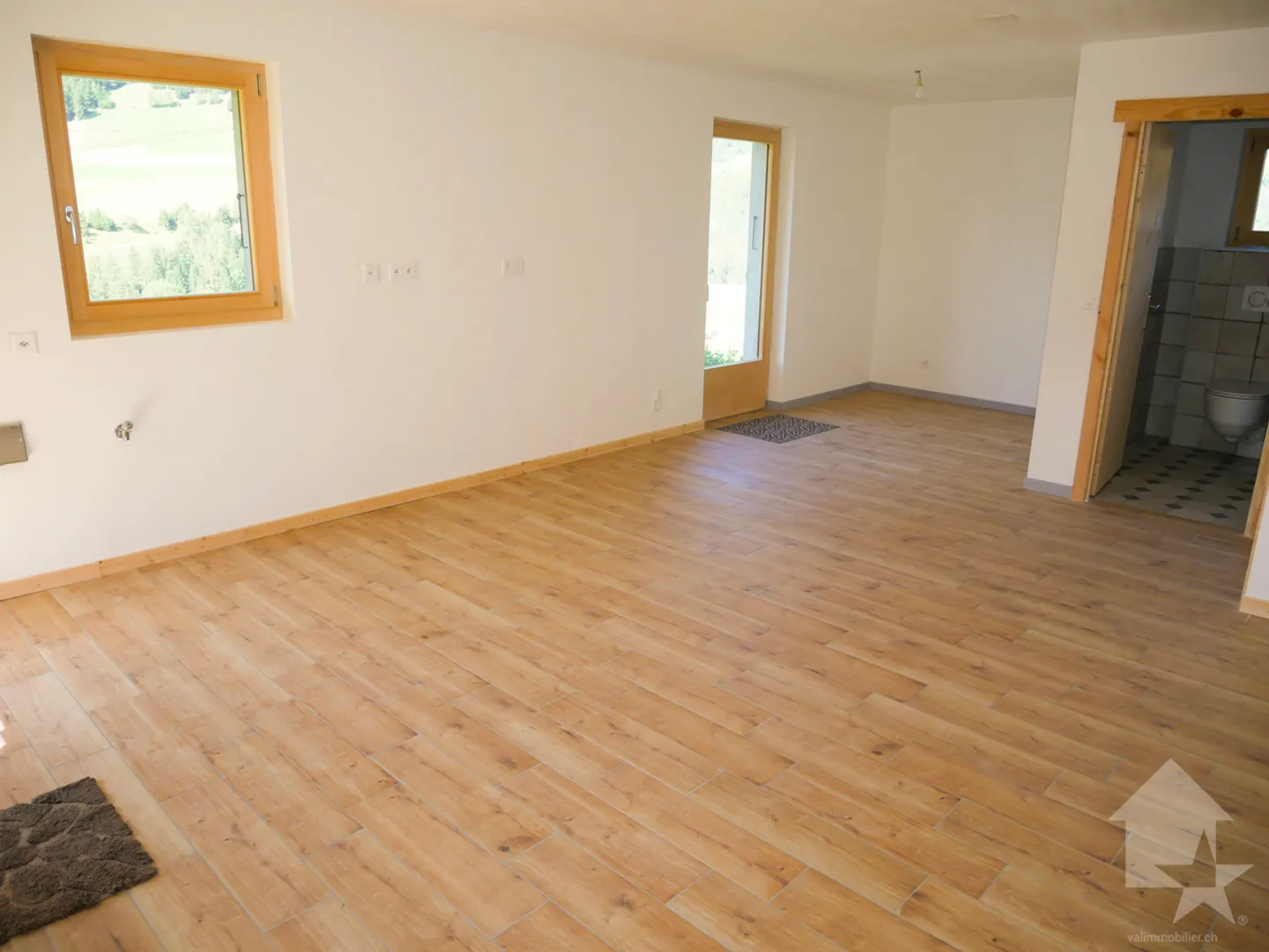 Outstanding new chalet in Liddes Top sunshine and beautiful view - Photo 22 of 28