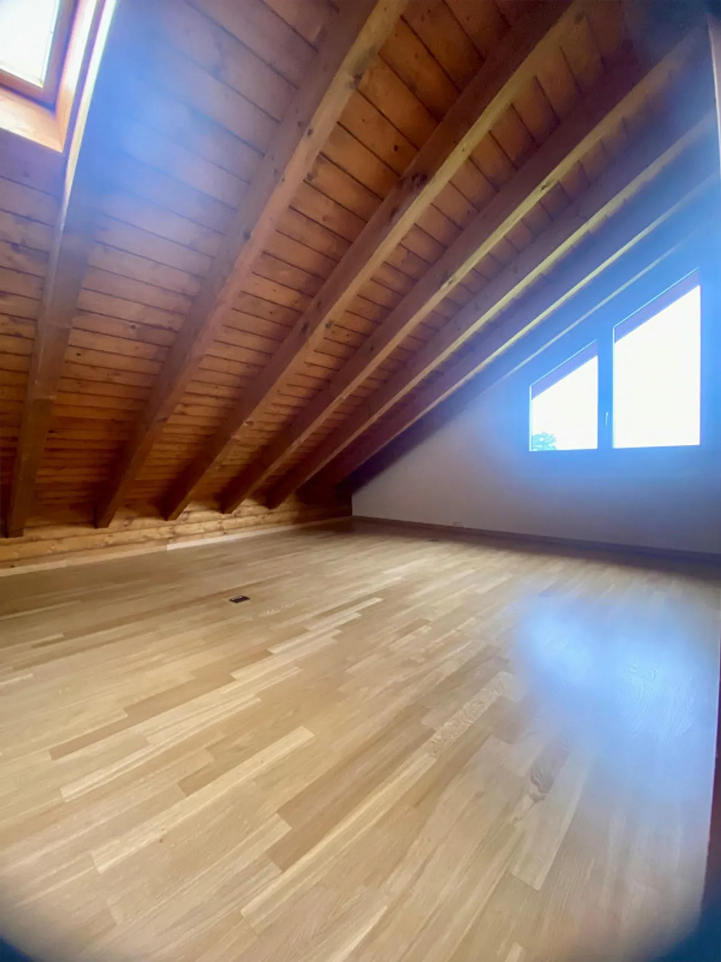 Spacious 3-room penthouse in the popular Schönbühl district - Photo 8 of 9
