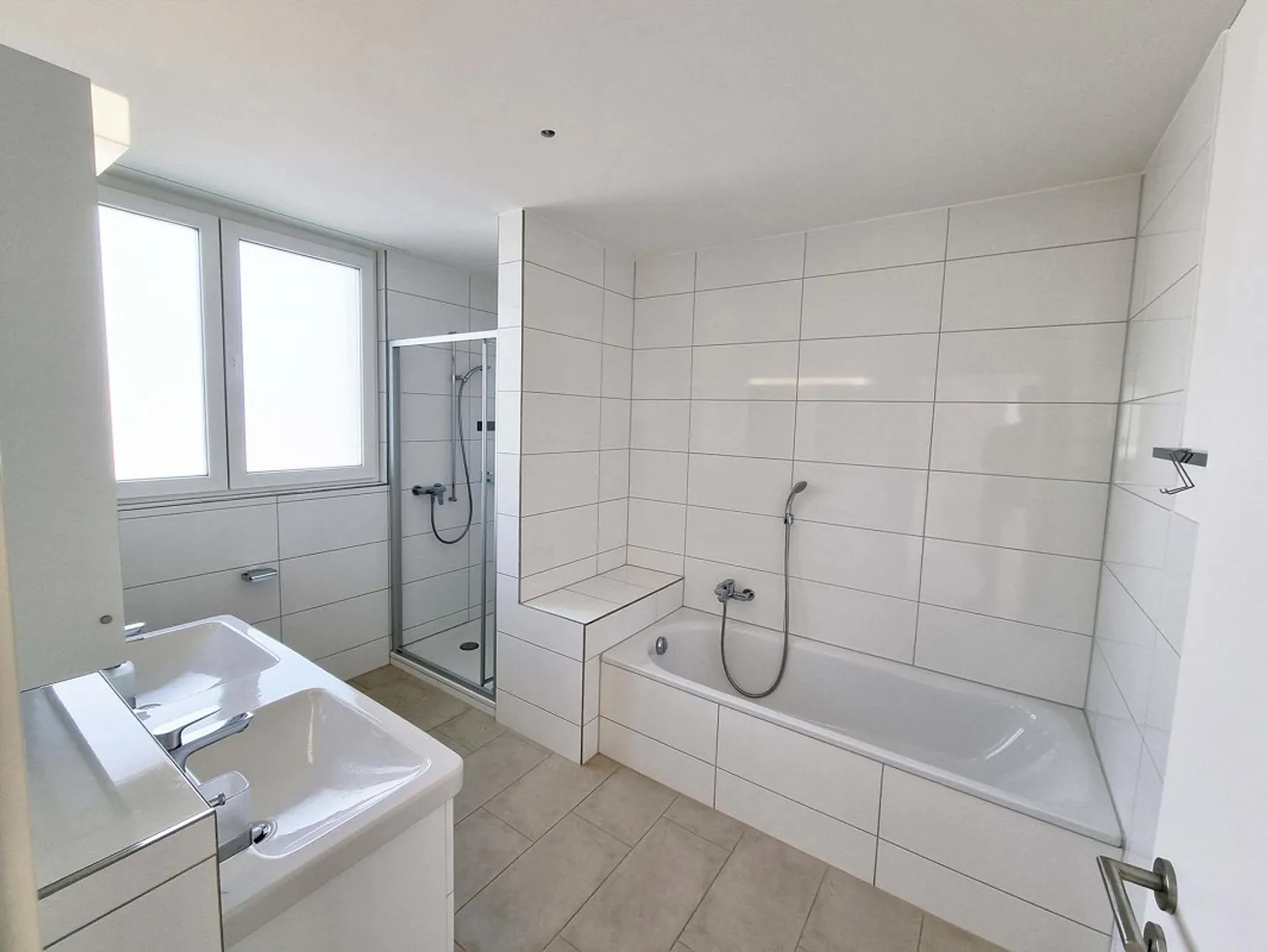 Casa bifamiliare molto moderna e ben sviluppata a un prezzo equo - Foto 9 di 11