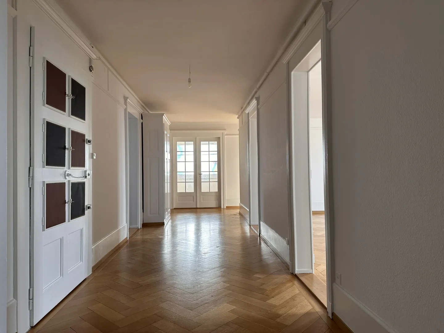Appartement de caractère au dernier étage - Photo 7 sur 11