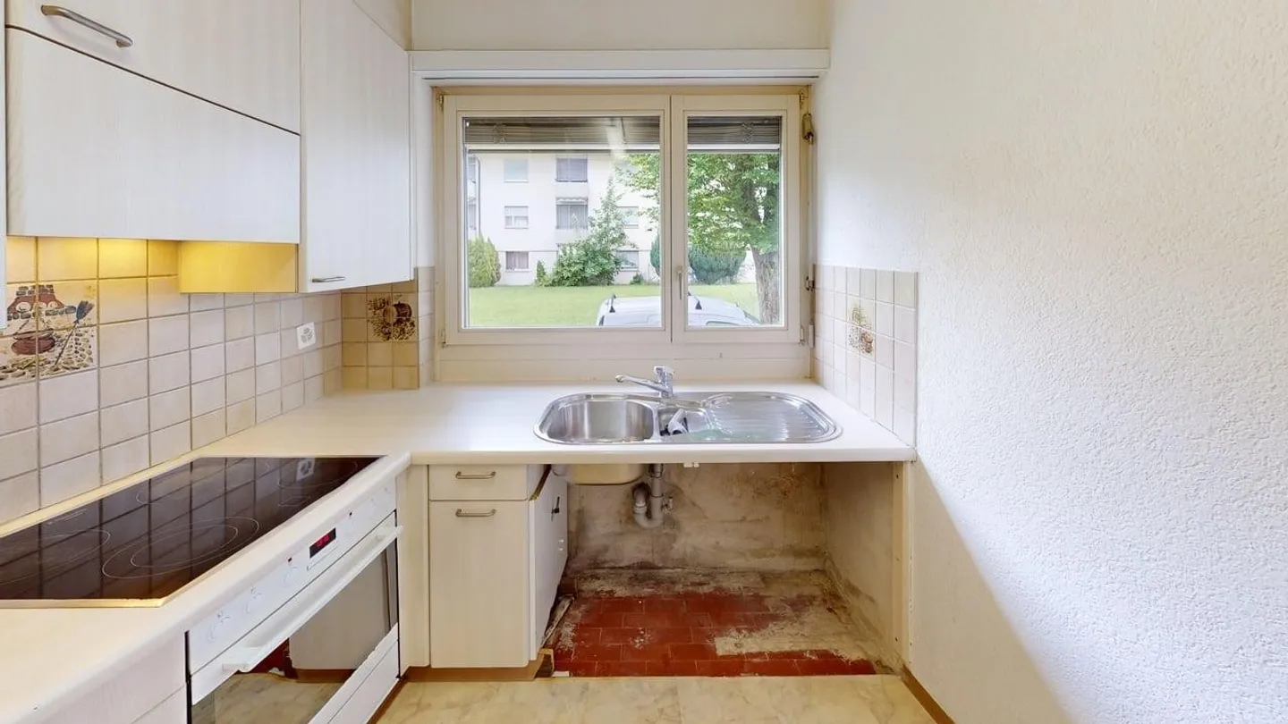 Limited until 31.03.2027: Ideal temporary solution 3.0 room apartment in Seebach - Photo 8 of 10
