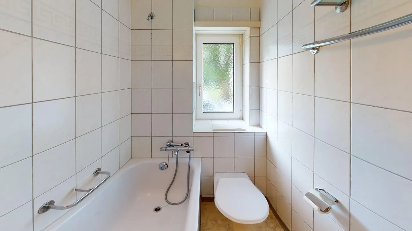 Limited until 31.03.2027: Ideal temporary solution 3.0 room apartment in Seebach - Photo 9 of 10