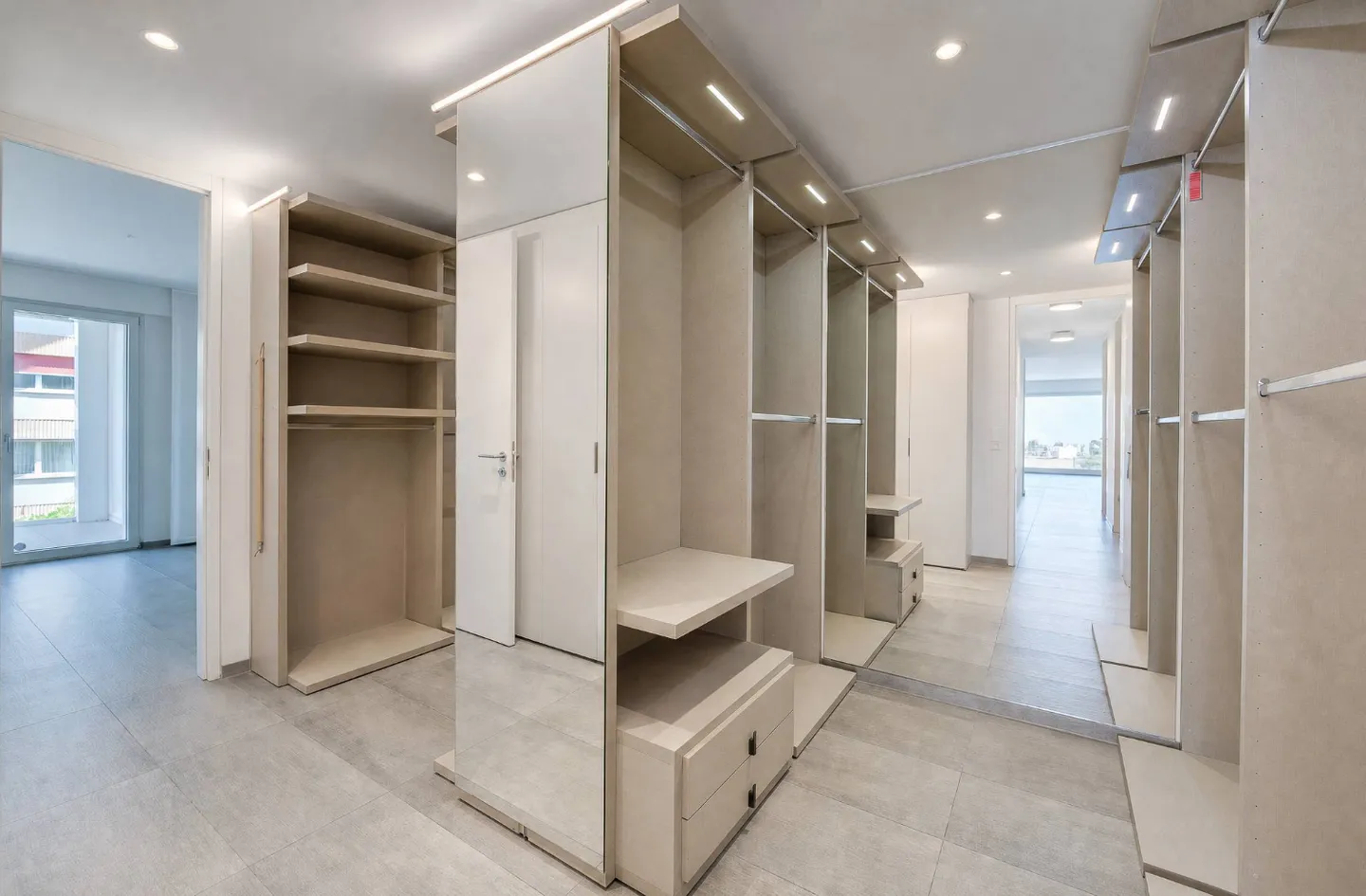 An extraordinary apartment in the heart of Chamblandes - Photo 7 of 7