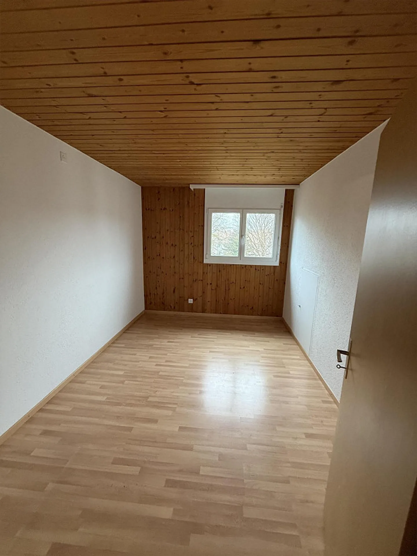 Attico ristrutturato di 4,5 locali in affitto - Foto 6 di 24