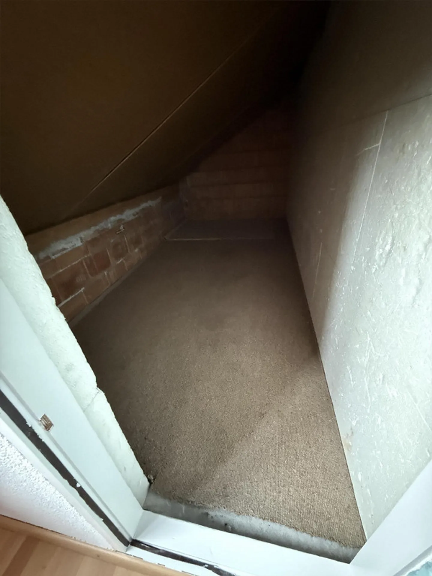 Attico ristrutturato di 4,5 locali in affitto - Foto 7 di 24