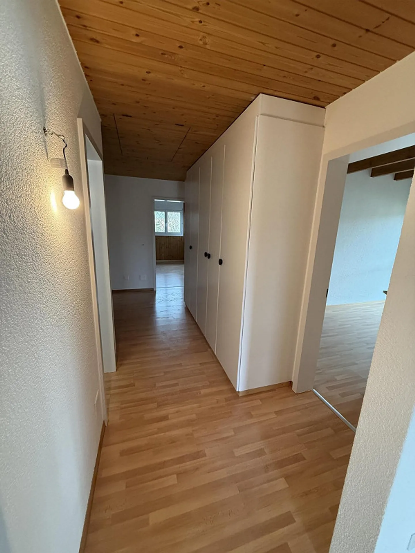 Attico ristrutturato di 4,5 locali in affitto - Foto 14 di 24