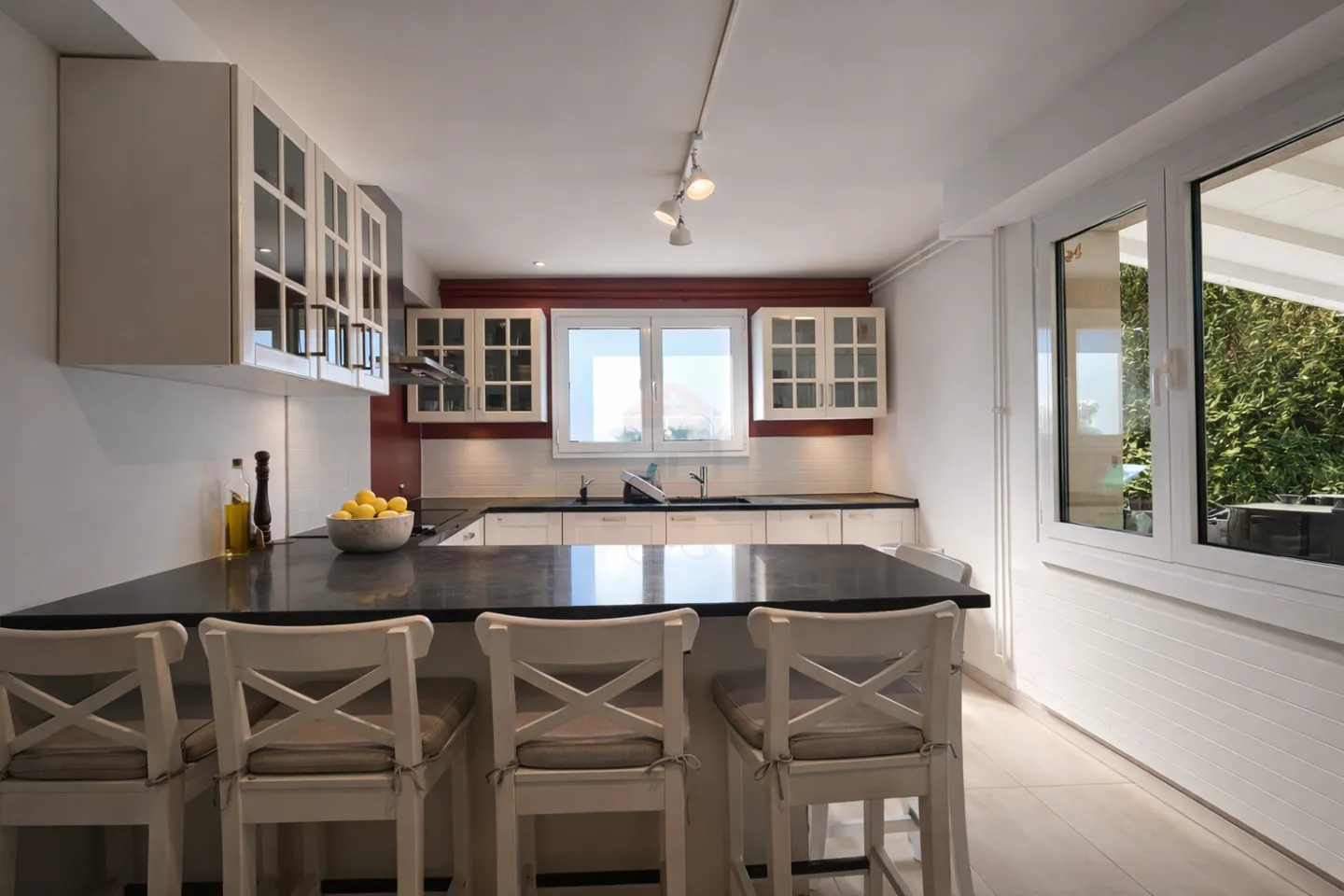 Elegant family house with large flat garden and great potential in Founex - Photo 2 of 7