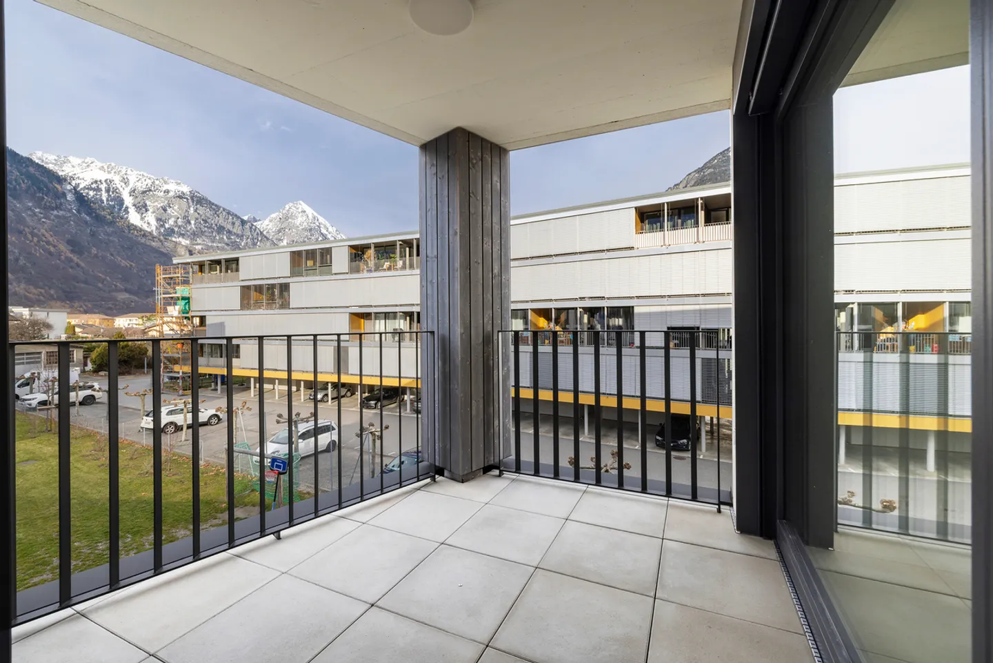 A HAVEN OF PEACE FOR THIS 2.5 ROOM APARTMENT BY THE DRANSE - Photo 4 of 9