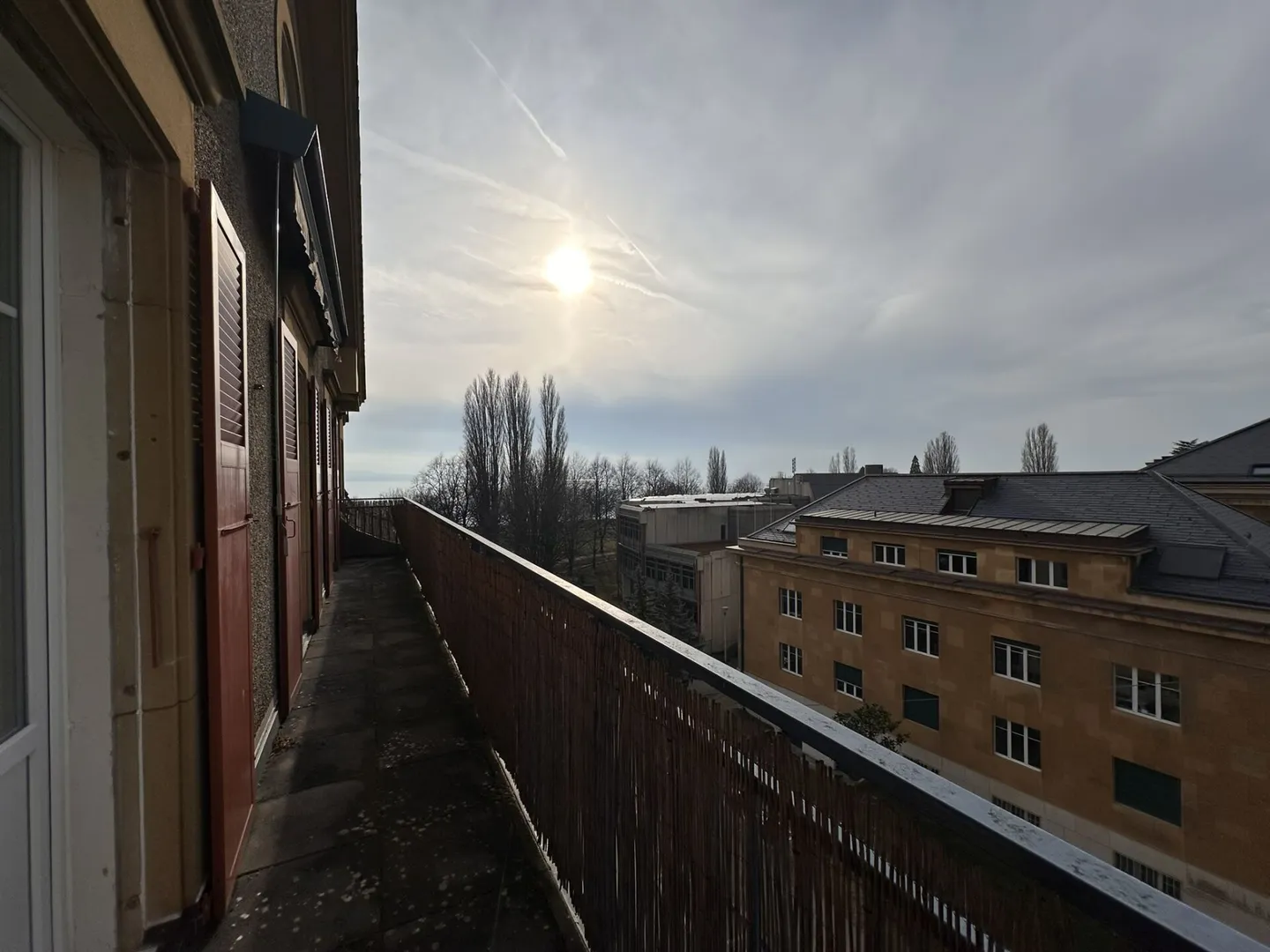 Appartement de caractère au dernier étage - Photo 9 sur 11