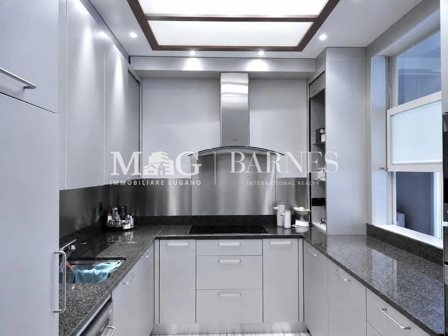Lugano Centro: Central apartment with stunning lake view, 4.5 rooms - Photo 4 of 6
