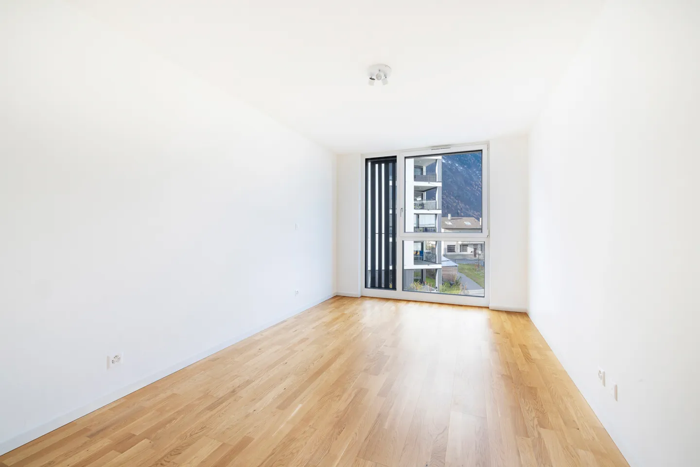 A HAVEN OF PEACE FOR THIS 2.5 ROOM APARTMENT BY THE DRANSE - Photo 7 of 9