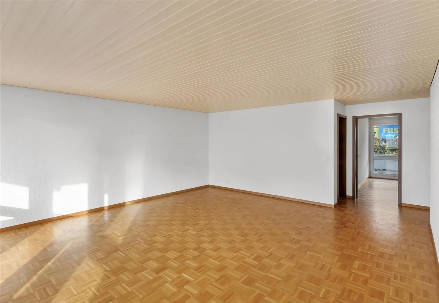 Geräumige und helle Wohnung in Villars-sur-Glâne - Foto 3 von 6