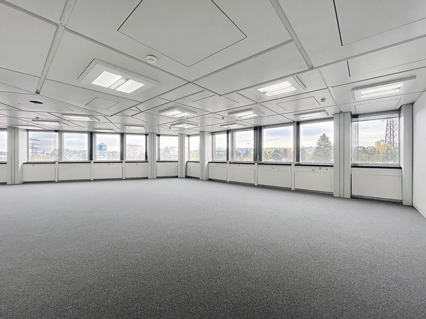 Spazio ufficio di 730 m2 al 4° piano ristrutturato - Foto 4 di 6