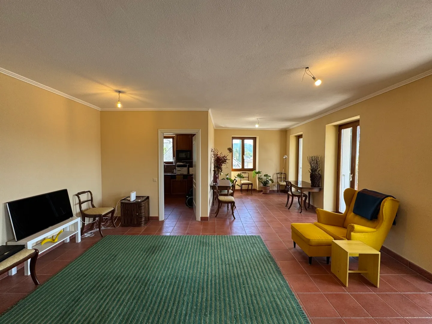 Appartamento Elegante con Vista Lago - Foto 4 di 12