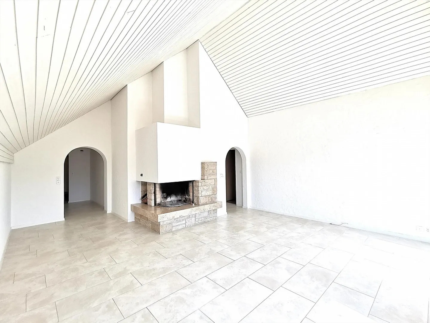 Vivere esclusivo con vista - Moderno attico nel quartiere Hanfländer - Foto 2 di 10