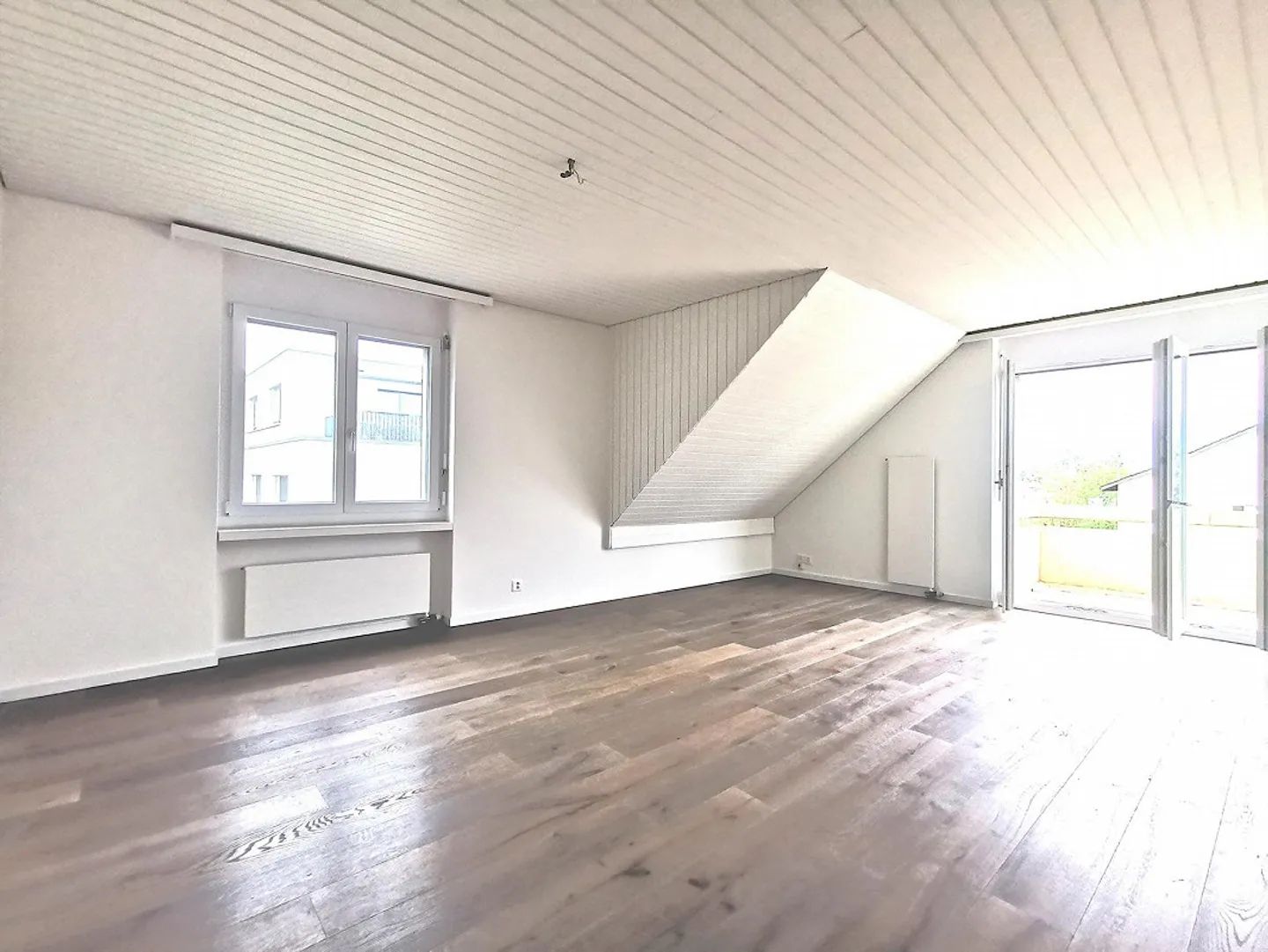 Vivere esclusivo con vista - Moderno attico nel quartiere Hanfländer - Foto 5 di 10