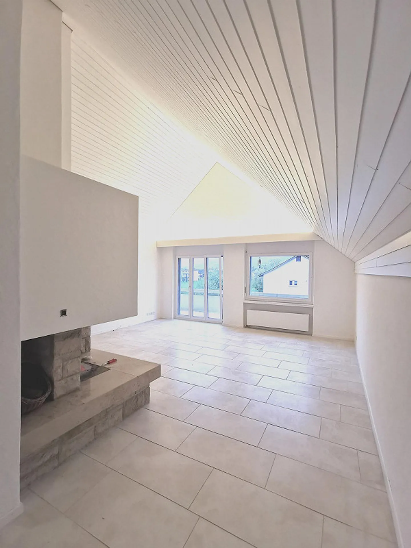 Vivere esclusivo con vista - Moderno attico nel quartiere Hanfländer - Foto 1 di 10