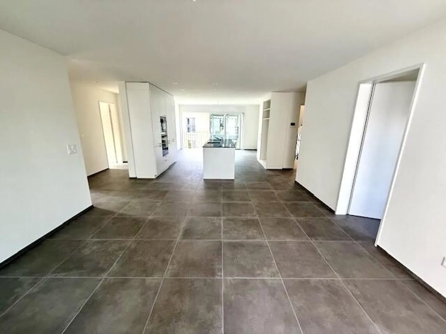 Spacieux, moderne et adapté aux familles - Photo 1 sur 5