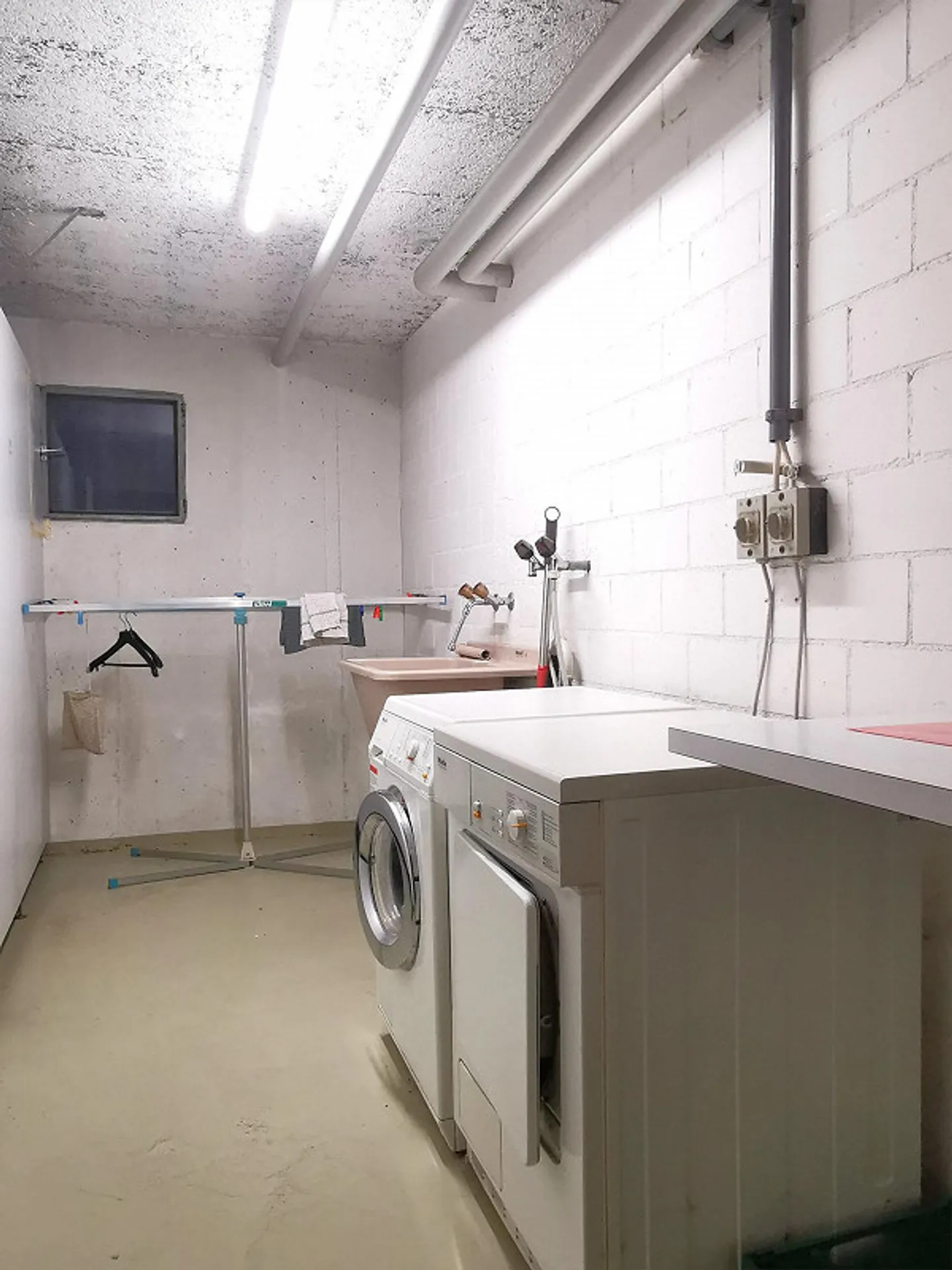 Vivere esclusivo con vista - Moderno attico nel quartiere Hanfländer - Foto 10 di 10