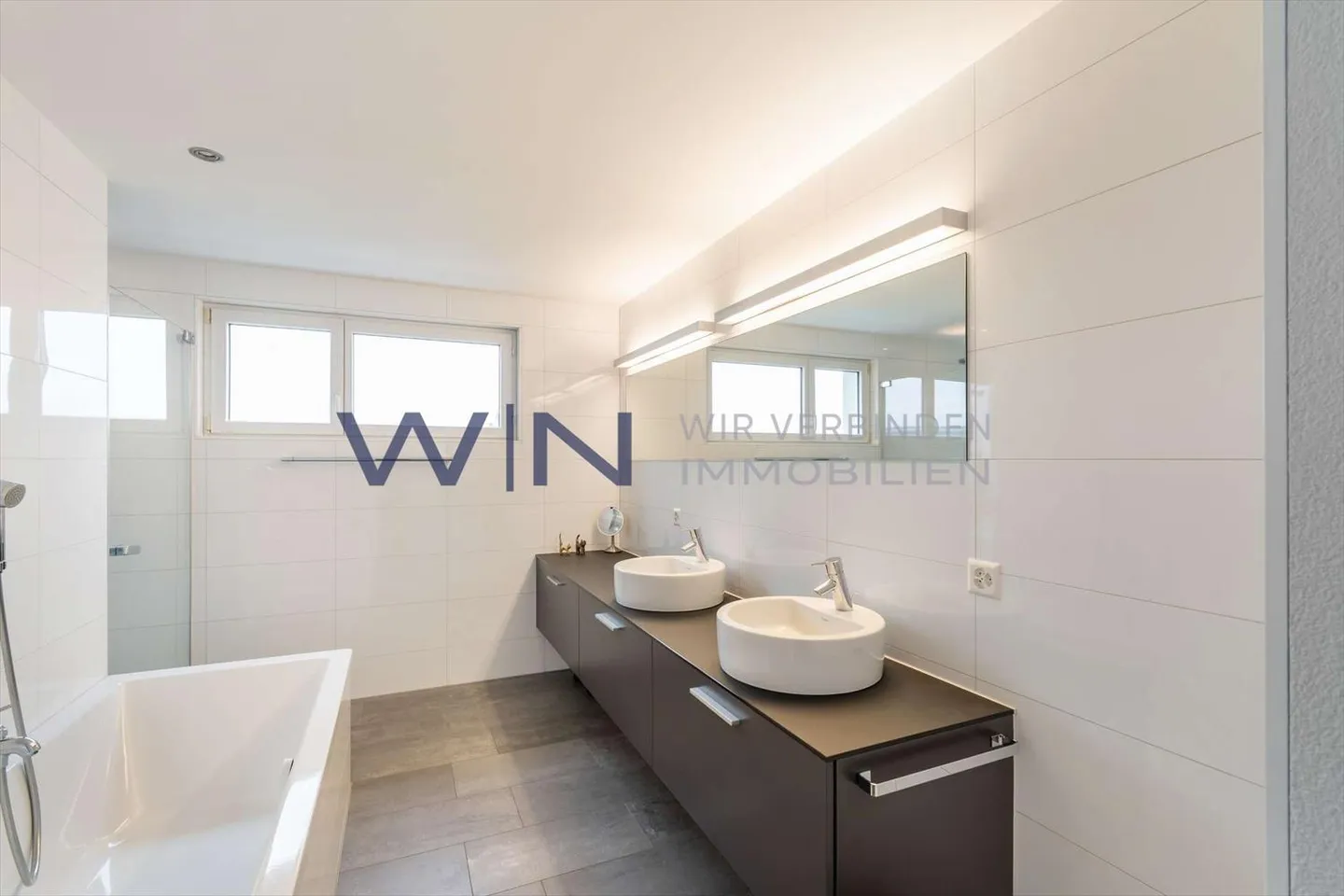 Attic 5.5 rooms - Photo 7 of 8