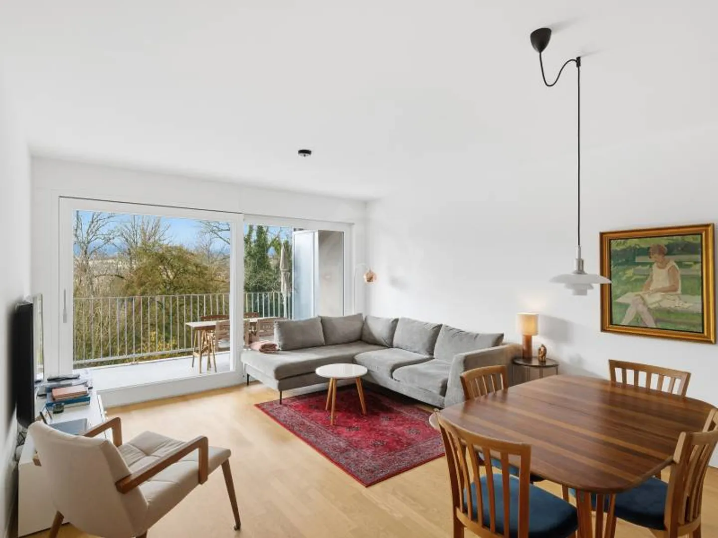 Appartamento moderno con terrazza - Foto 1 di 9