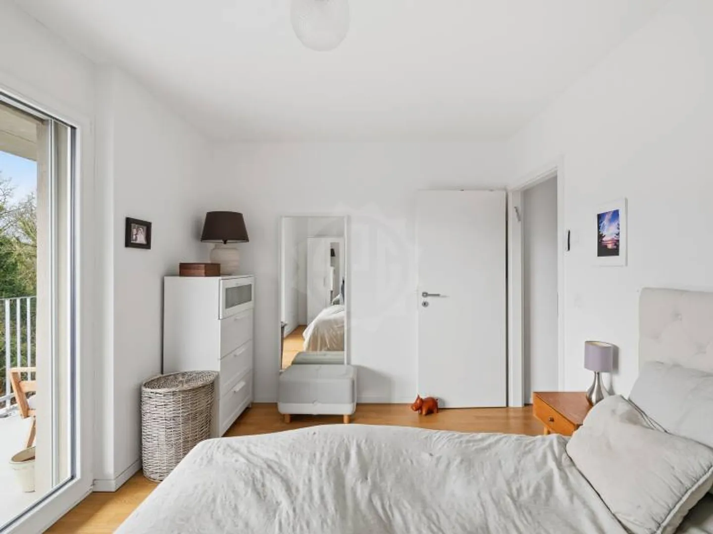 Appartamento moderno con terrazza - Foto 4 di 9