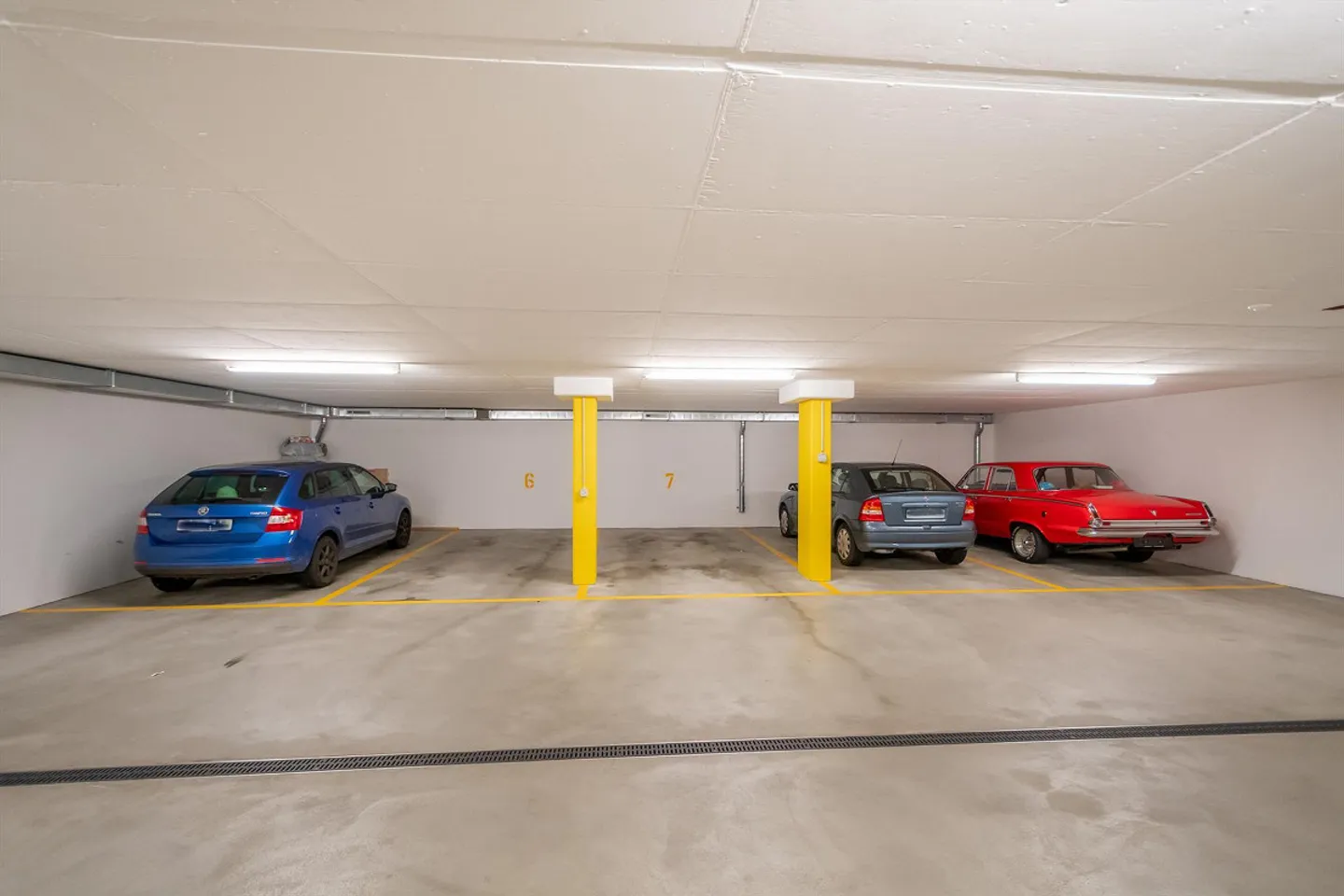 Parcheggio nel centro - Foto 2 di 2