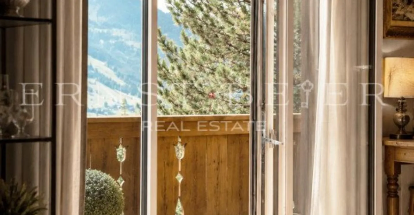 Exceptional chalet at the gates of Gstaad - Photo 5 of 8