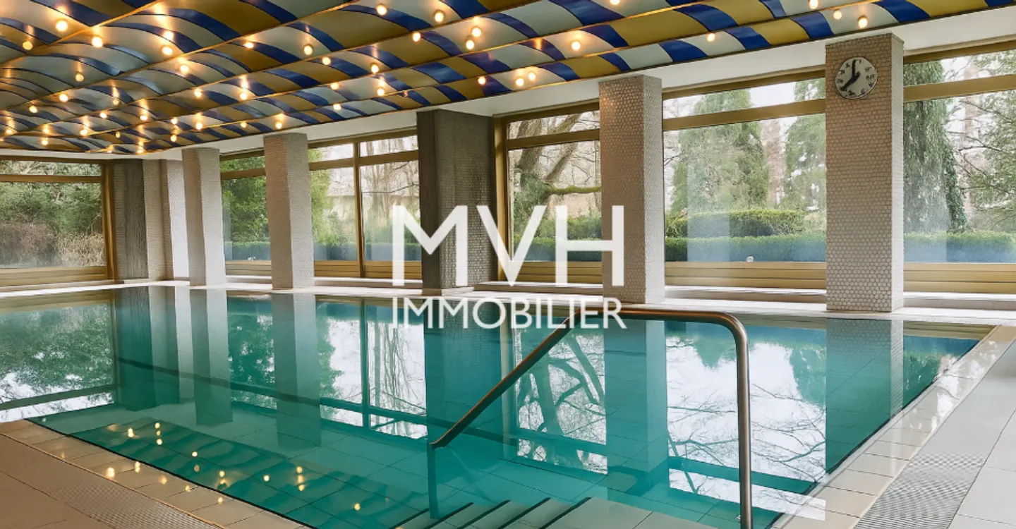 5.5 renovated rooms in a quiet area with swimming pool - Photo 2 of 9