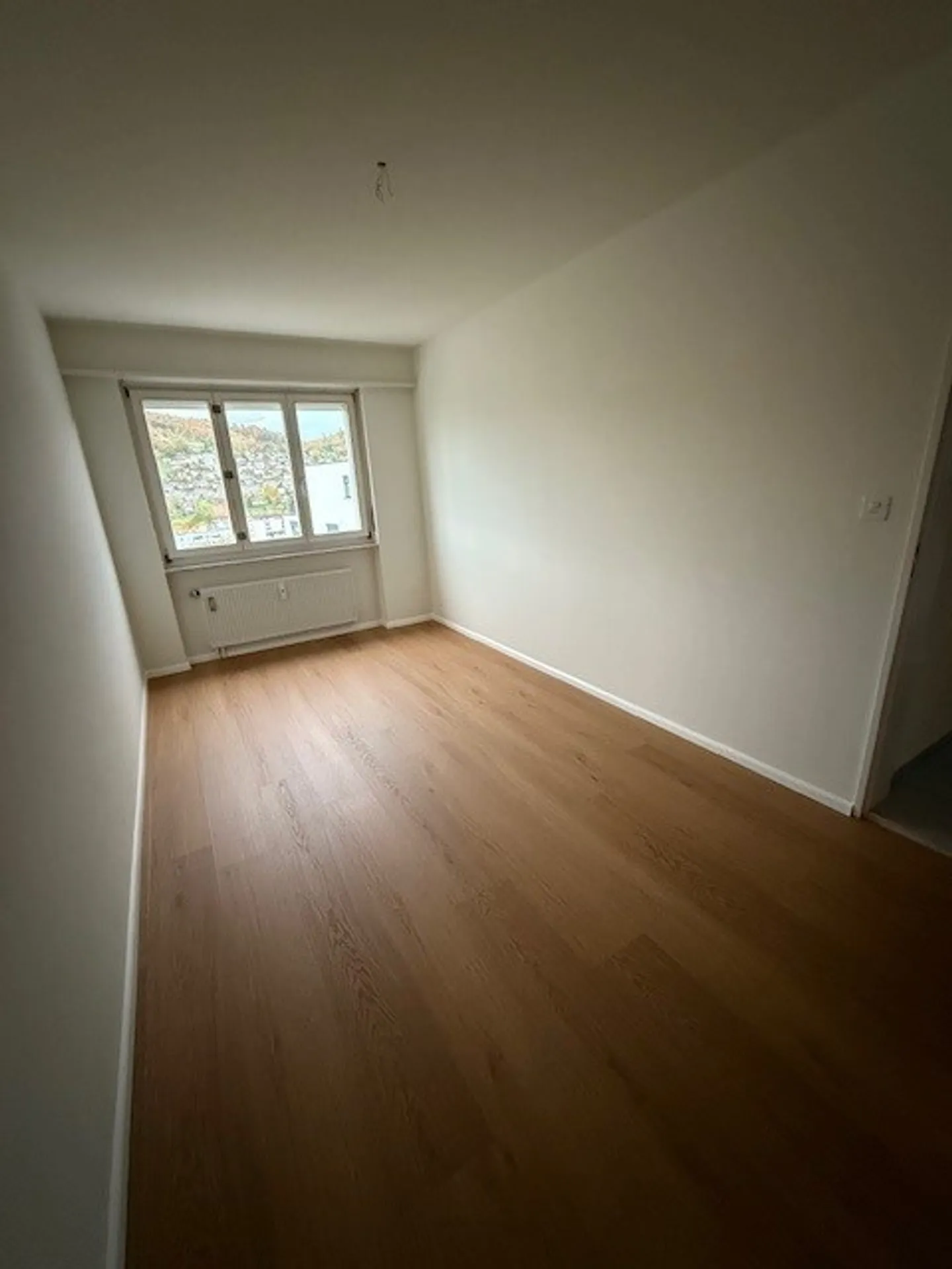 Appartamento luminoso di 4 stanze in affitto a Frenkendorf - Foto 5 di 9