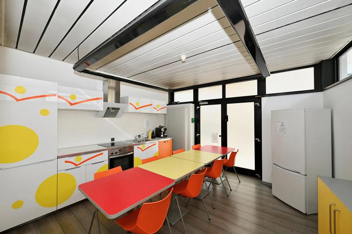 Office Units with Income - Photo 6 of 12