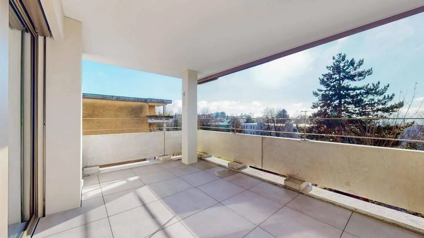 Appartement confortable avec grand balcon - Photo 8 sur 10