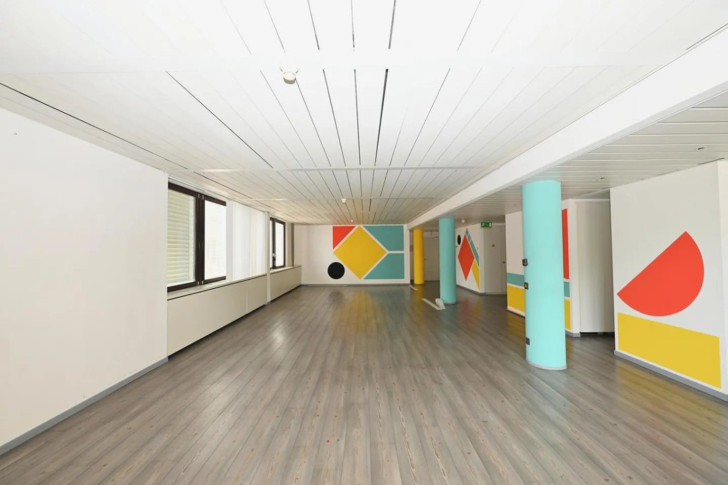 Office Units with Income - Photo 7 of 12