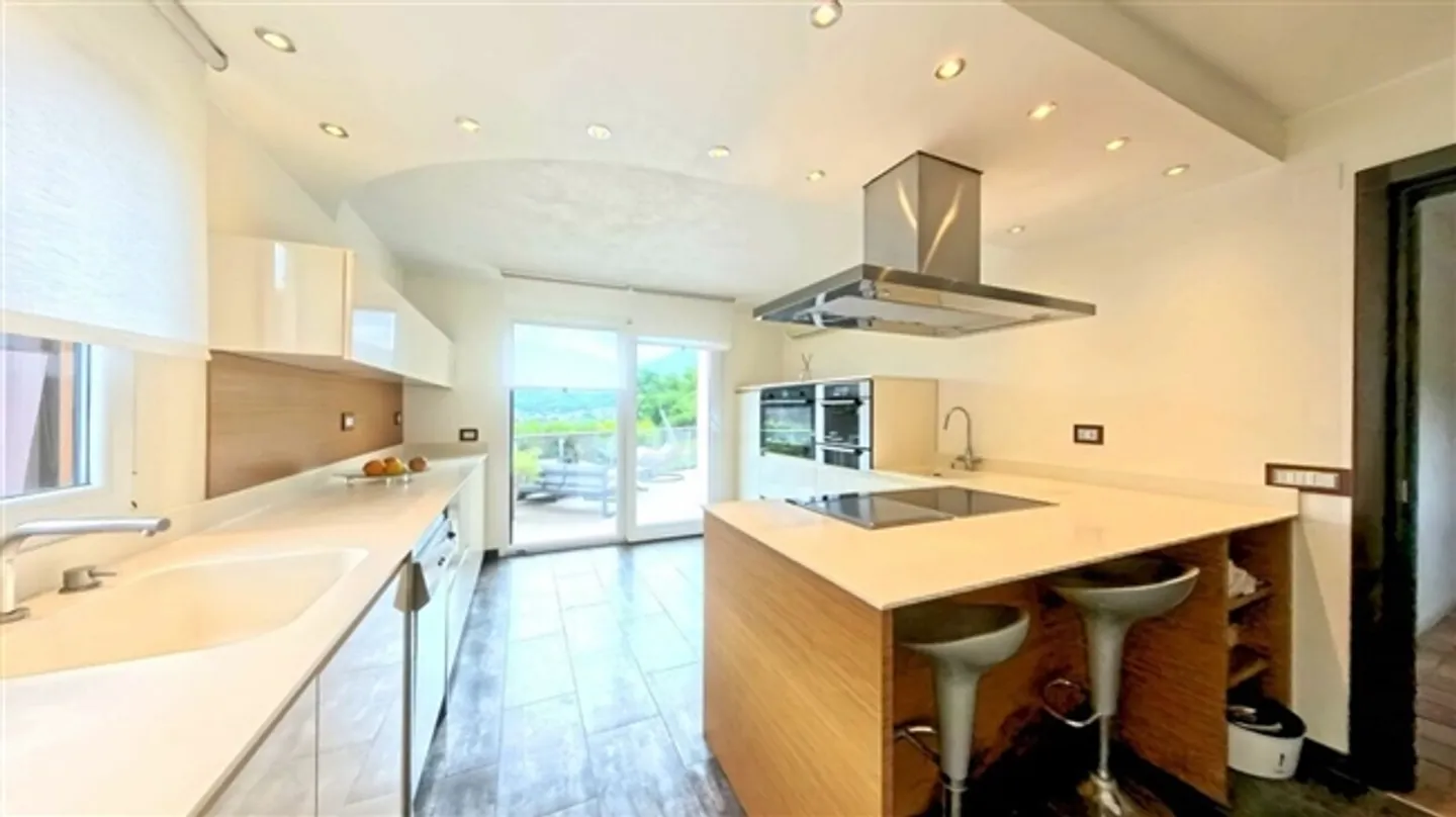 «Ihre Familienoase mit Blick auf den Luganersee» - Foto 1 von 15