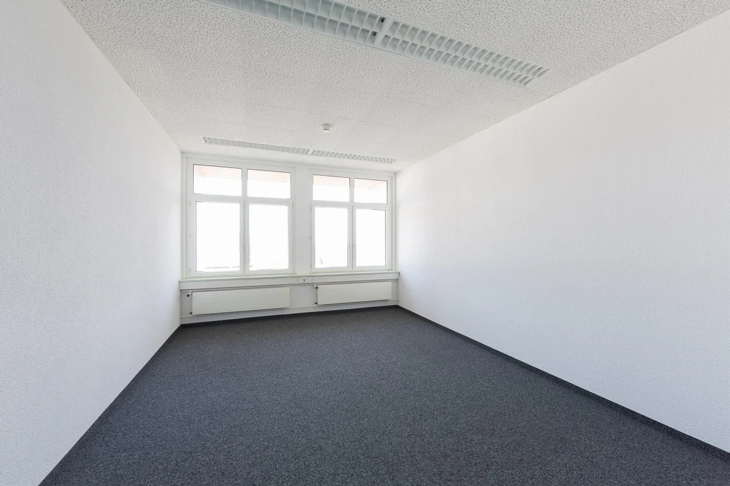 Büro 30m2 - Top Lage - Foto 2 von 2