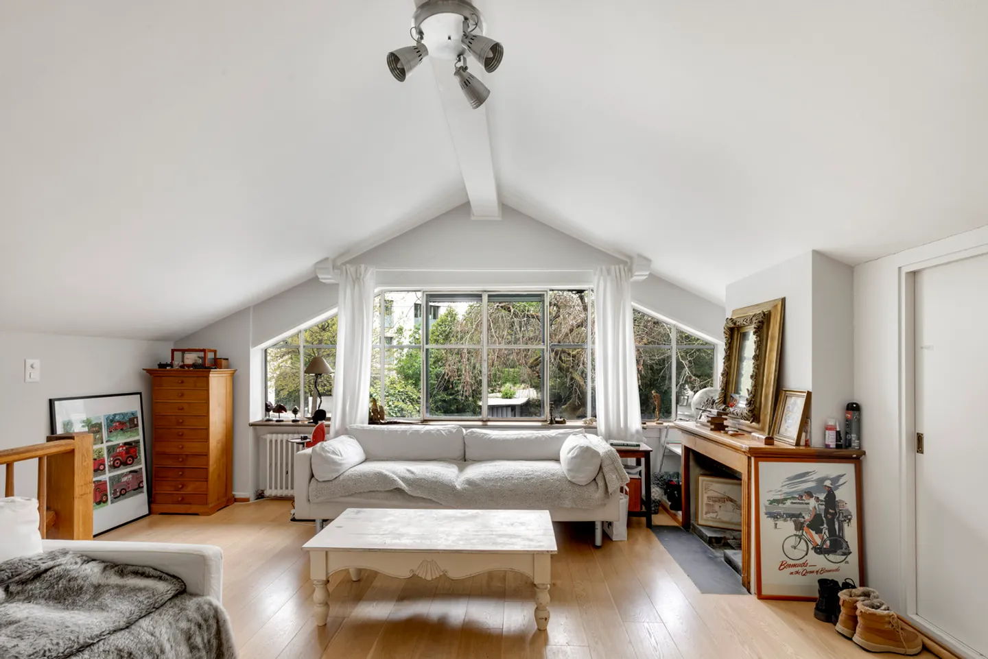 Unique identity for this individual house - Photo 1 of 2