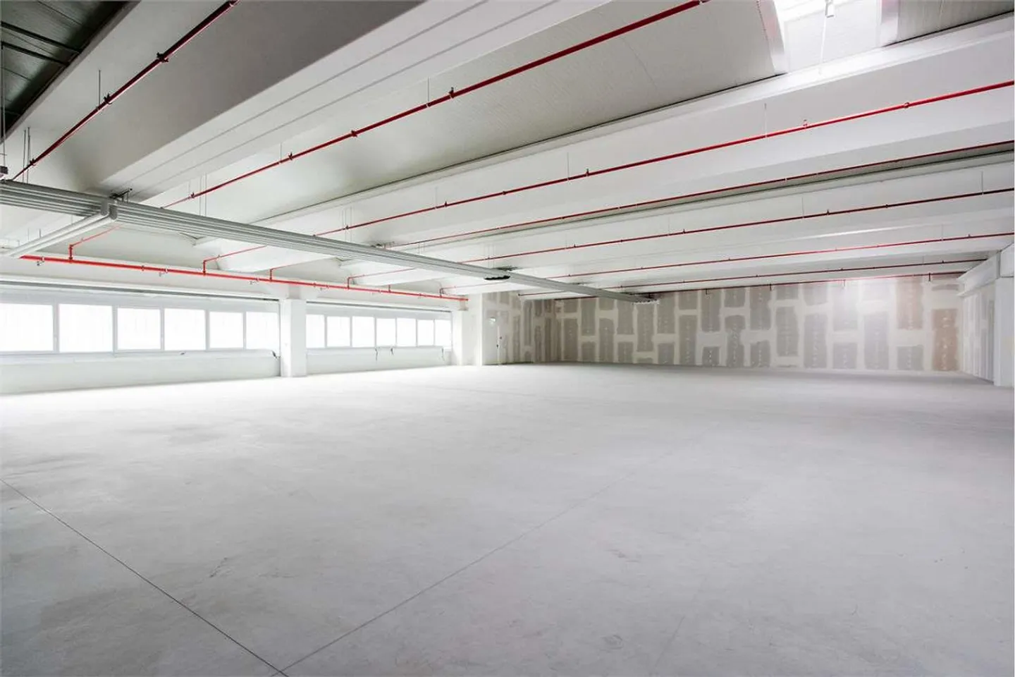 Großer Gewerberaum von 784 m² - Foto 1 von 7