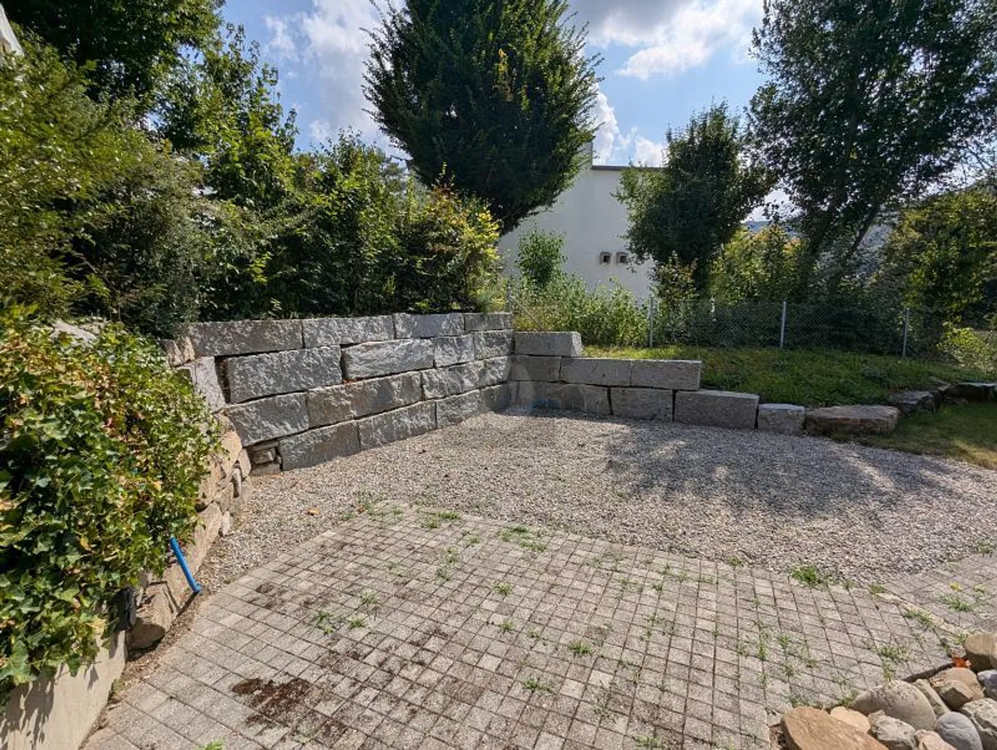 PARTERRE MIT SÜDGARTEN - INDIVIDUELL GESTALTBAR - Foto 1 di 6