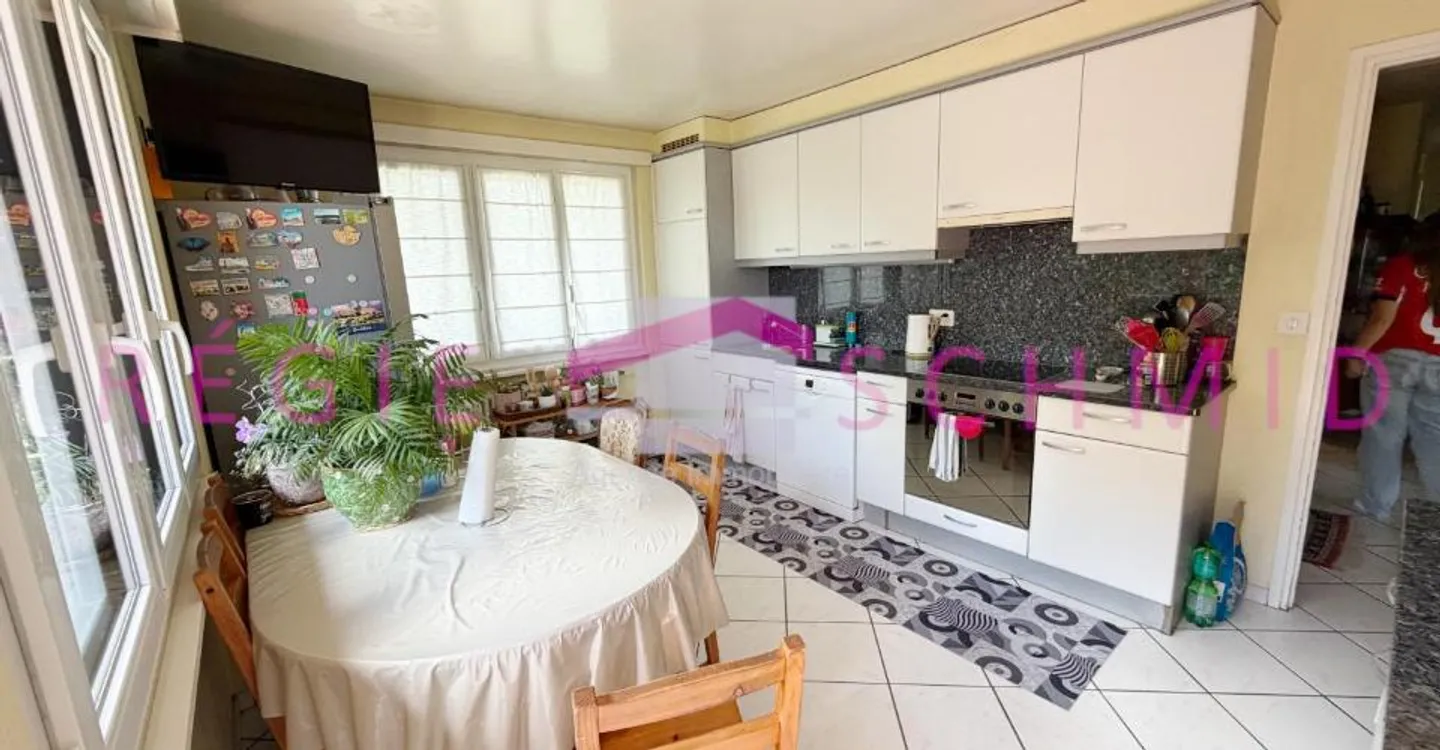 Individual Villa with 7 Rooms in Prangins - Photo 4 of 10