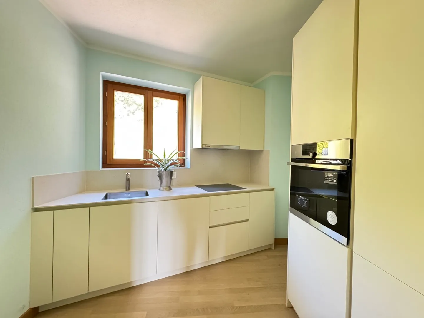 Appartamento Elegante con Vista Lago - Foto 6 di 11