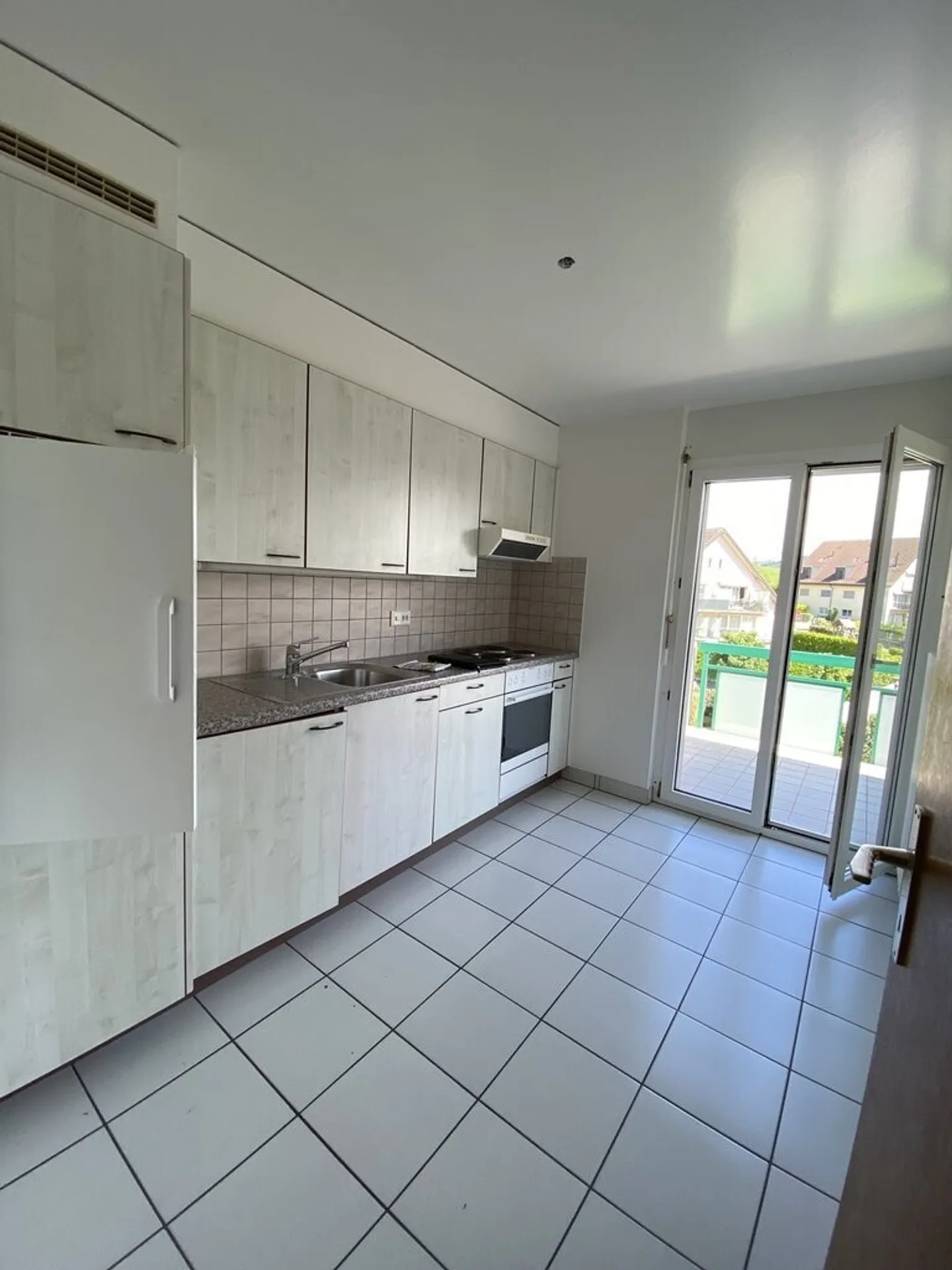 Zu ergreifen! Herrliche Wohnung in einer grünen Gegend! - Foto 4 von 7