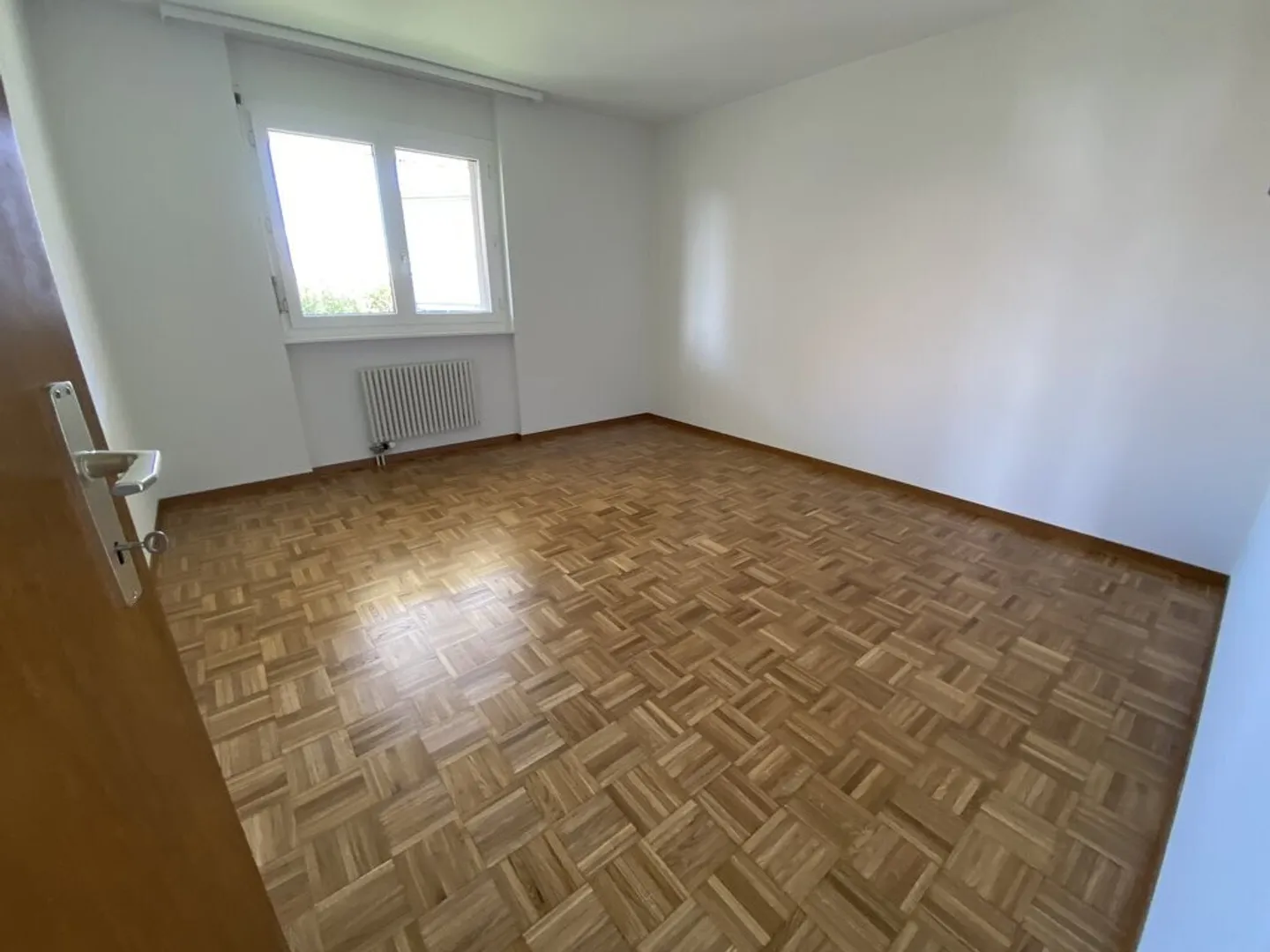 Zu ergreifen! Herrliche Wohnung in einer grünen Gegend! - Foto 5 von 7