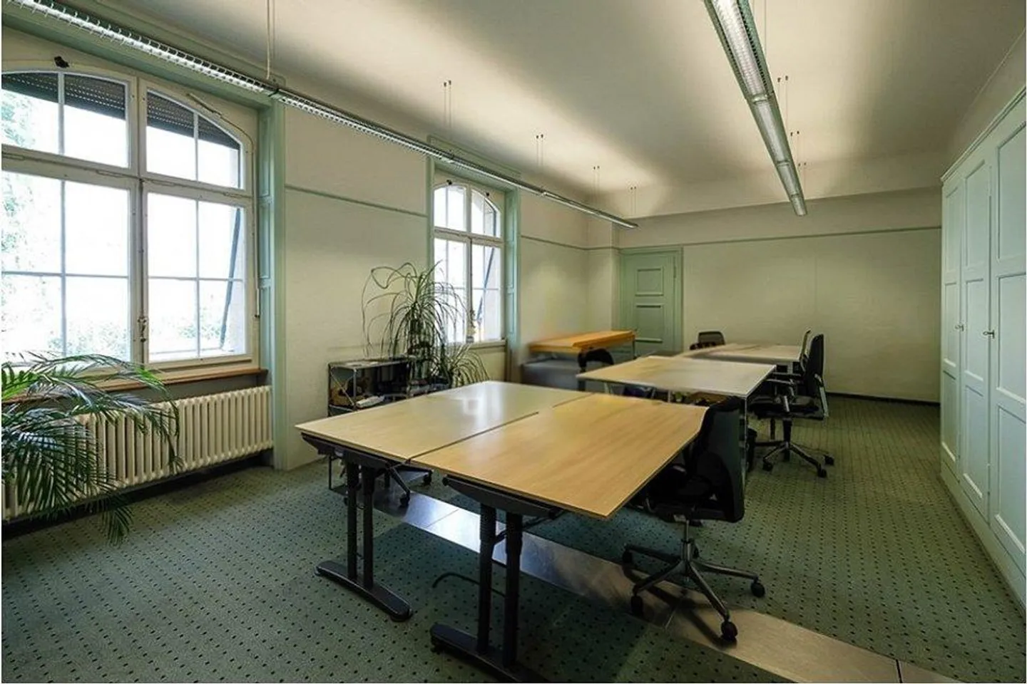 Surfaces de bureaux ou de cabinets polyvalentes à louer dans un immeuble de représentation ! - Photo 8 sur 13