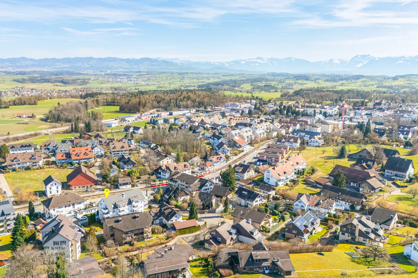 A home full of light, tranquility, and quality - Photo 13 of 13