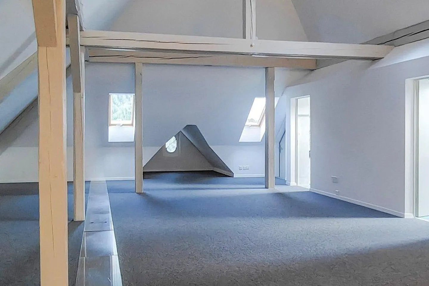 Surfaces de bureaux ou de cabinets polyvalentes à louer dans un immeuble de représentation ! - Photo 10 sur 13