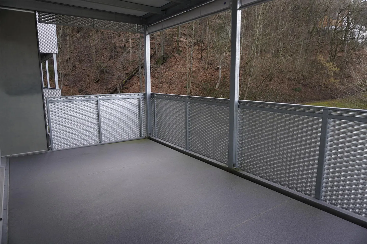 5.5-room apartment in a quiet location near the forest - Photo 3 of 7