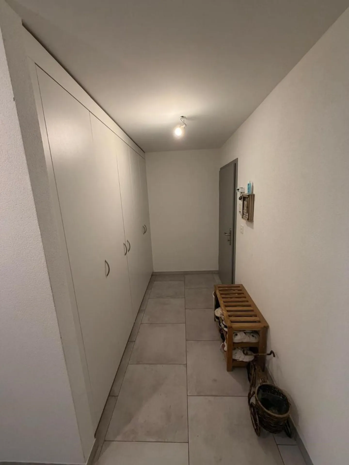 Two and a half room apartment on the 2nd floor - Photo 3 of 7