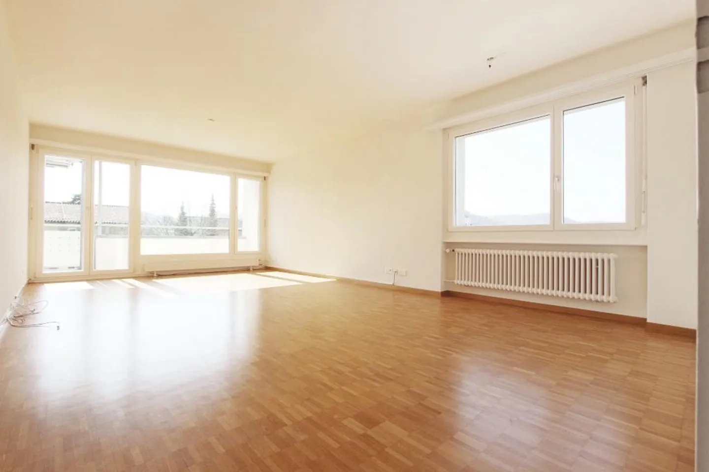 Bel appartement central avec un grand balcon ensoleillé - Photo 5 sur 9